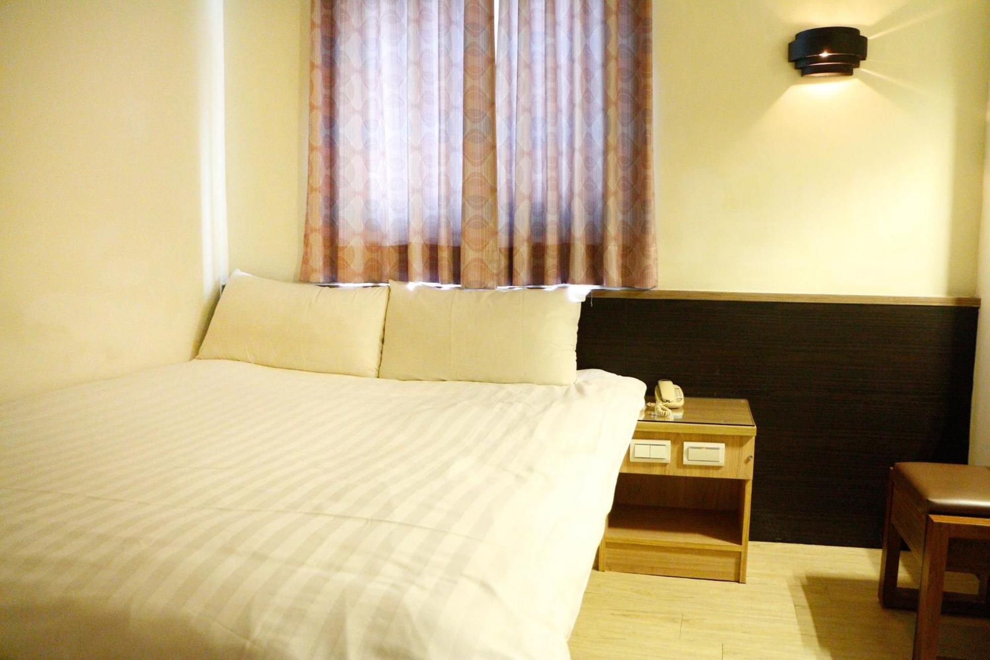 D.Y. Hotel Taichung Ruang foto